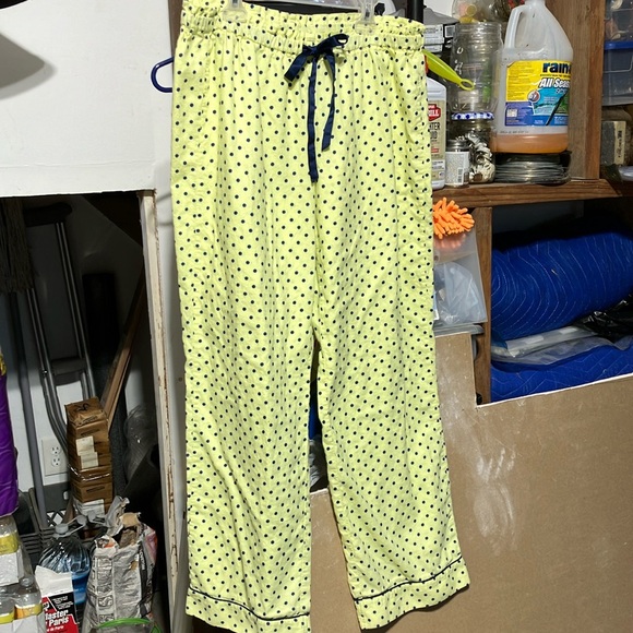 Victoria’s Secret Pj Set Yellow w/blue dots Drawstring & Elastic Waist Size M/M - Picture 3 of 4
